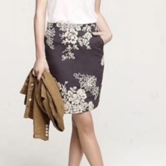 J. Crew Navy Blue Floral Mirabel Embroidered Pencil Skirt Pockets - Picture 1 of 6